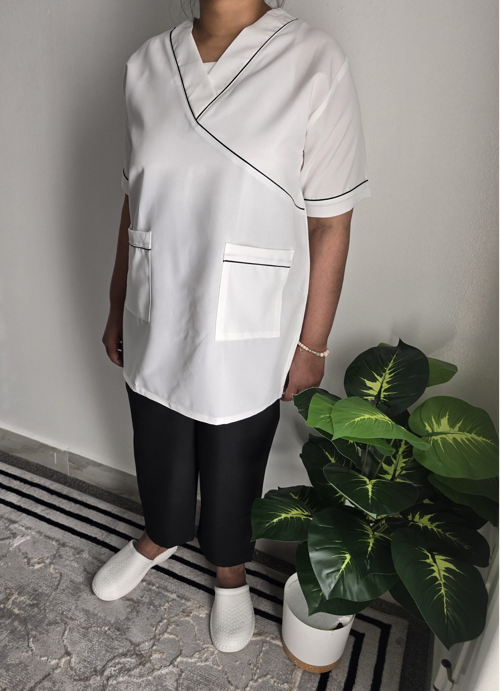 clothes for maids - Image 2