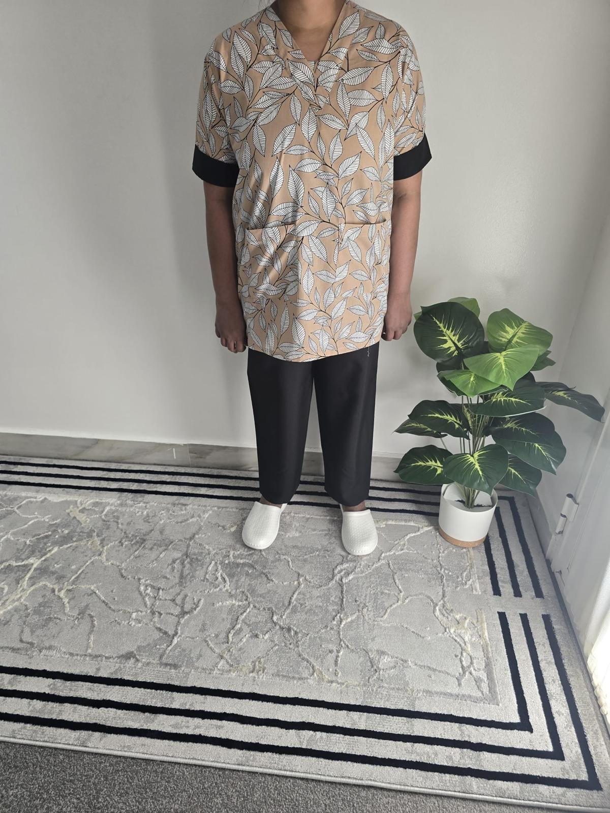 clothes for maids - الصورة 4