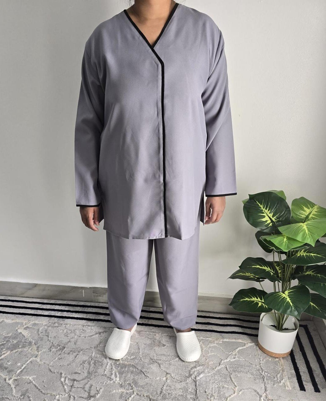 clothes for maids - Image 2