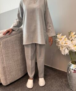 Alternative view of clothes for maids